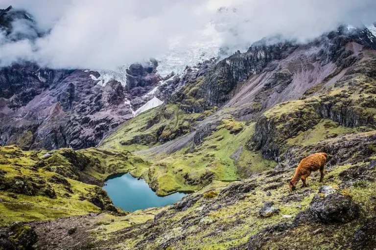 lares trek in january