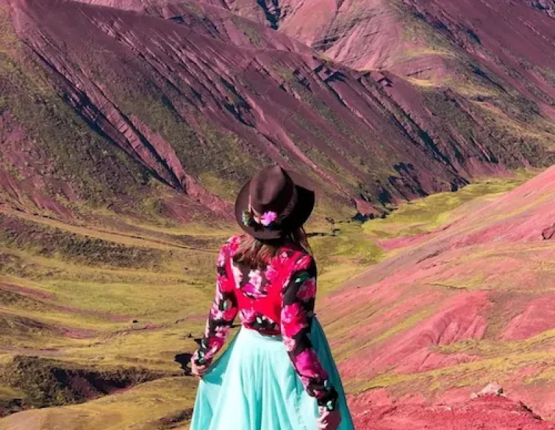 red-valley-rainbow-mountain